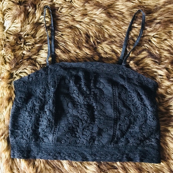 American Eagle Outfitters Tops - 👑 SEXY AMERICAN EAGLE LACE CROP TOP SIZE XS